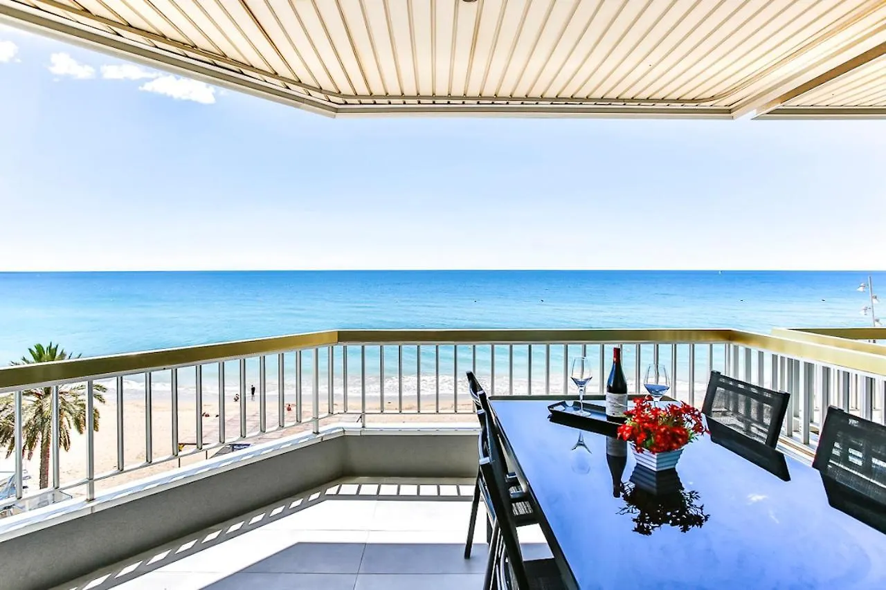Magnifico Apartamento - Primera Linea De Mar Calafell